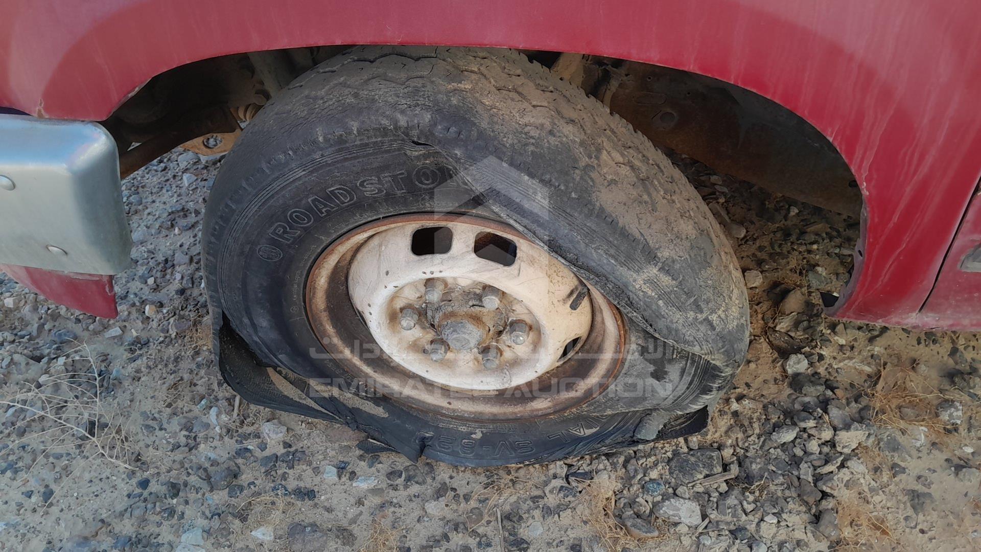 0 NISSAN PICKUP VIN: UFGD21409568