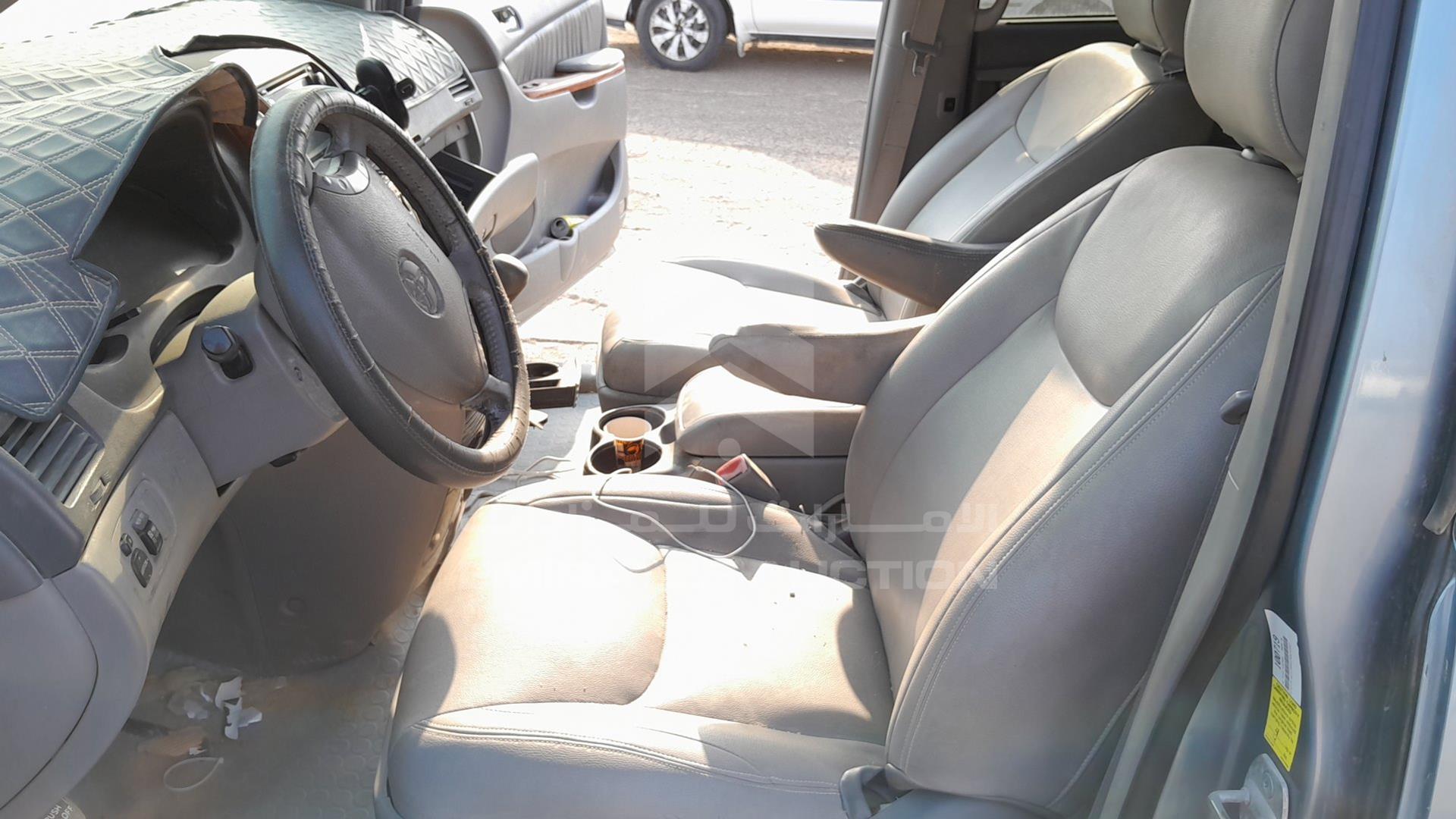 2010 TOYOTA SIENNA VIN: 5TDYK4CC9AS302282