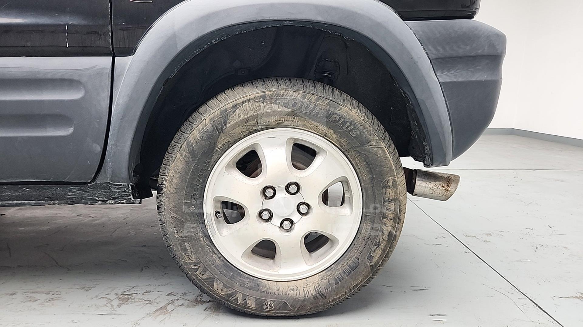 1996 TOYOTA RAV-4 VIN: SXA100142017