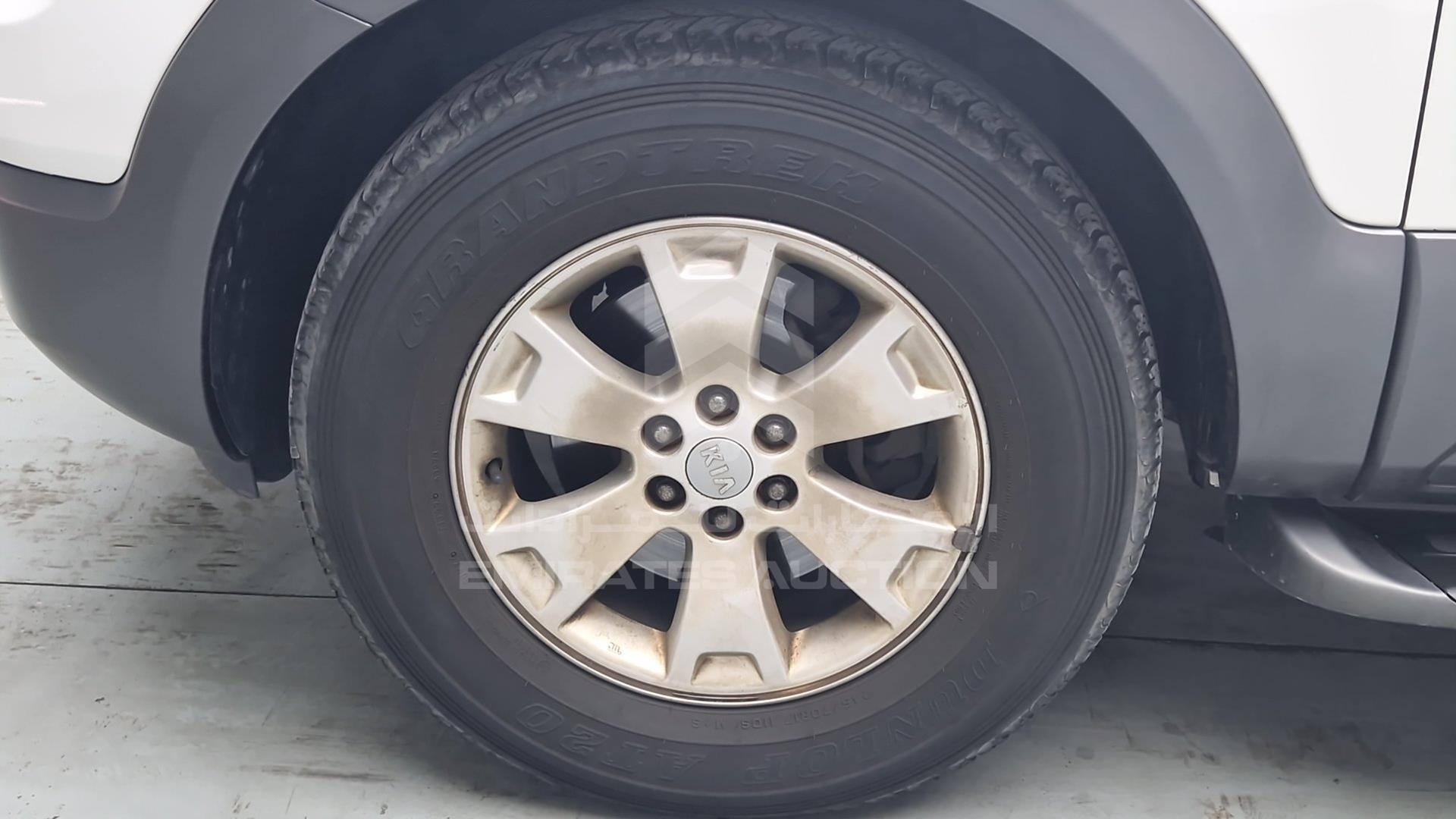 2012 KIA MOHAVE VIN: KNAKN8118C5075467