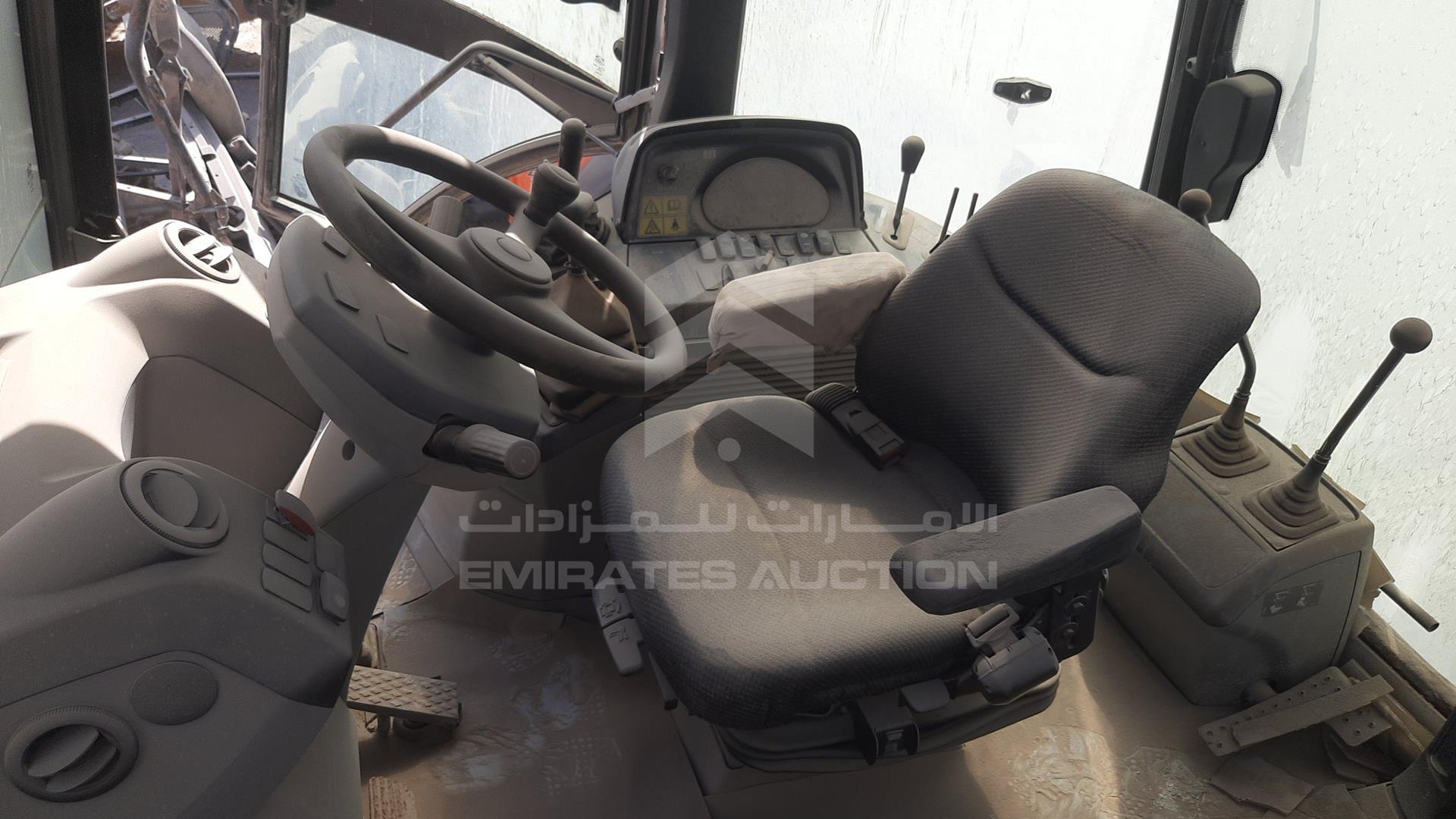 2014 CATERPILLAR 422E VIN: CAT0422ECMAW00836
