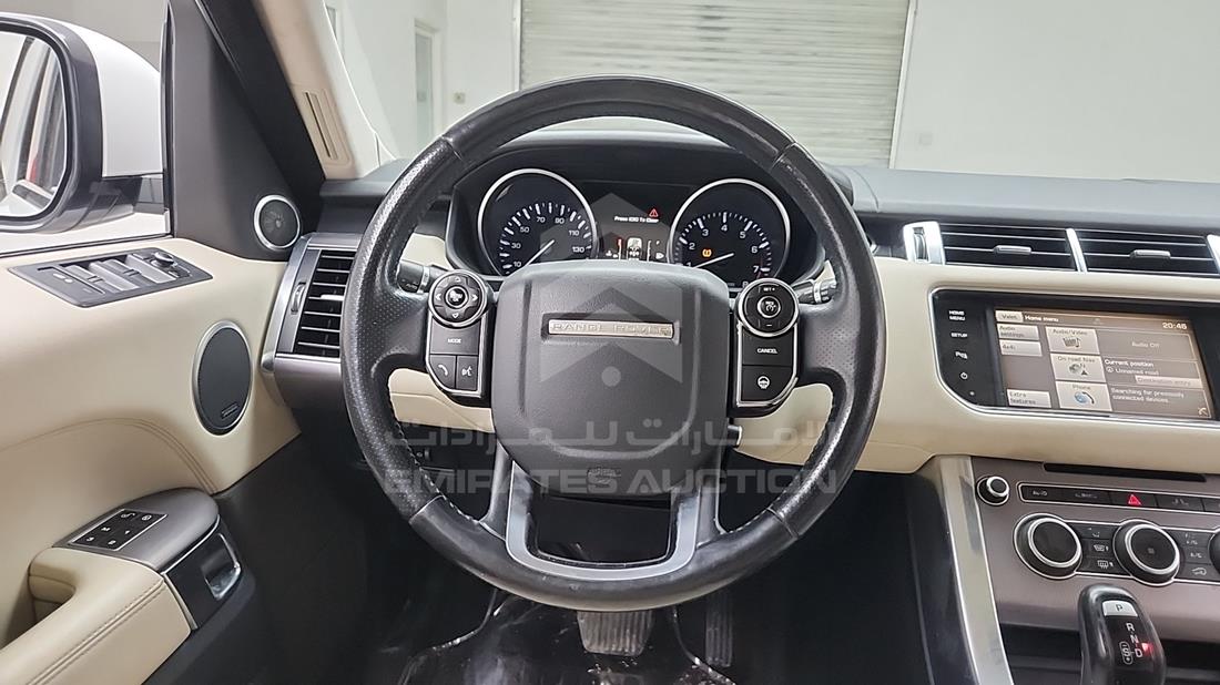 2014 Range Rover Sport — Steering & Mounted Controls — Photo 16