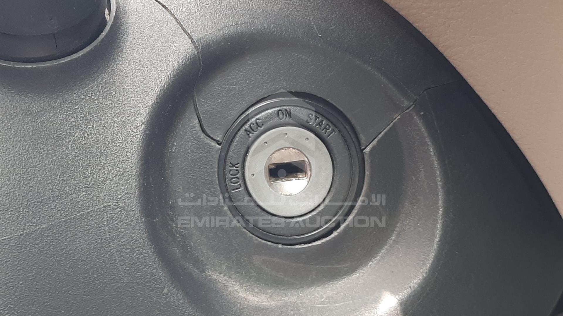 2006 TOYOTA YARIS VIN: JTDBW933261003695