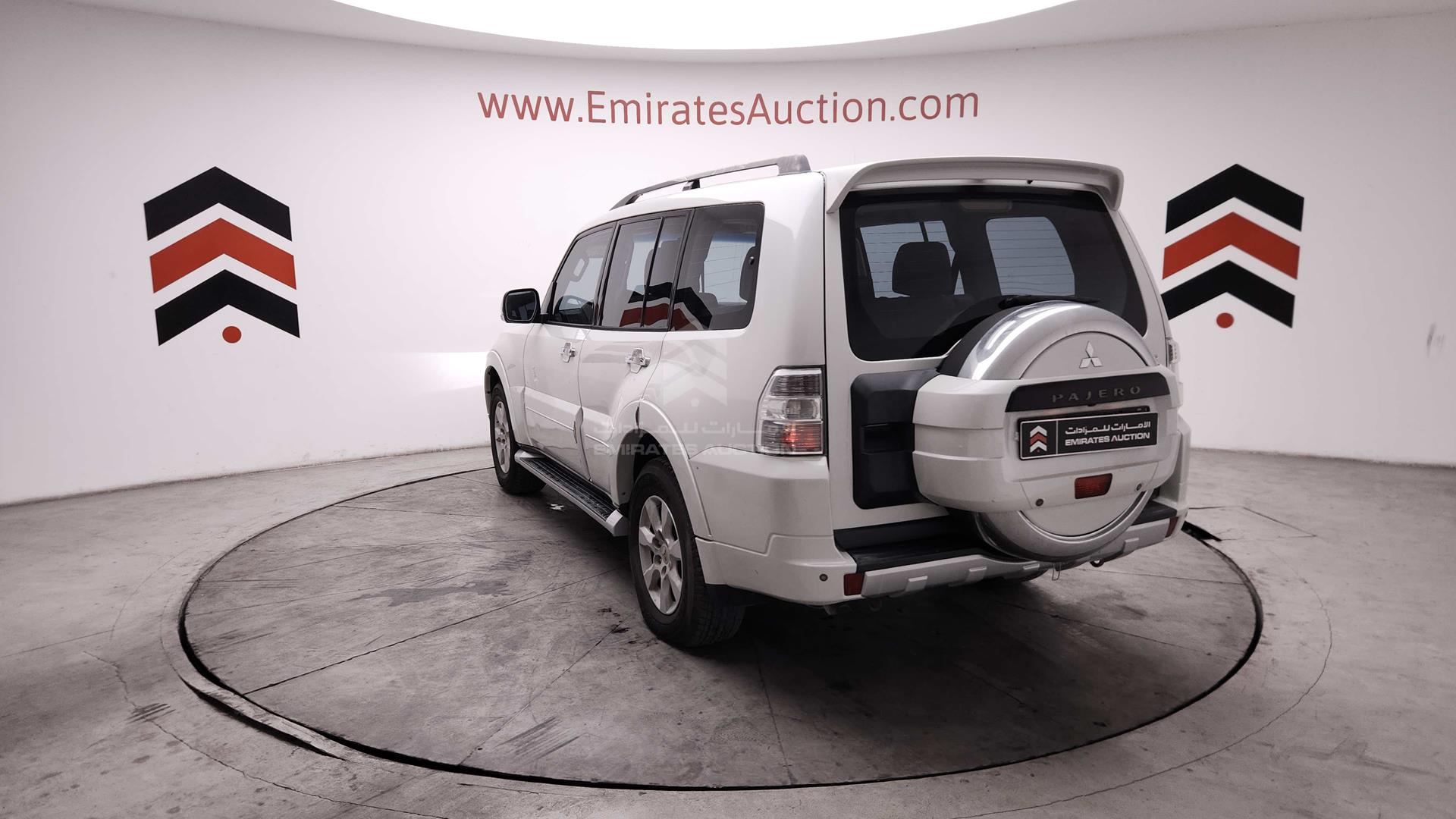 2014 MITSUBISHI PAJERO VIN: JMYLRV95WEJ703780