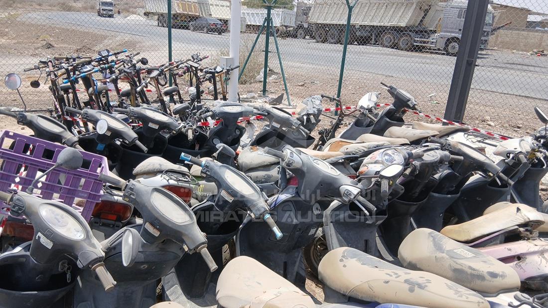 20 Scooter - Scrap without document — Full Dashboard View — Photo 12