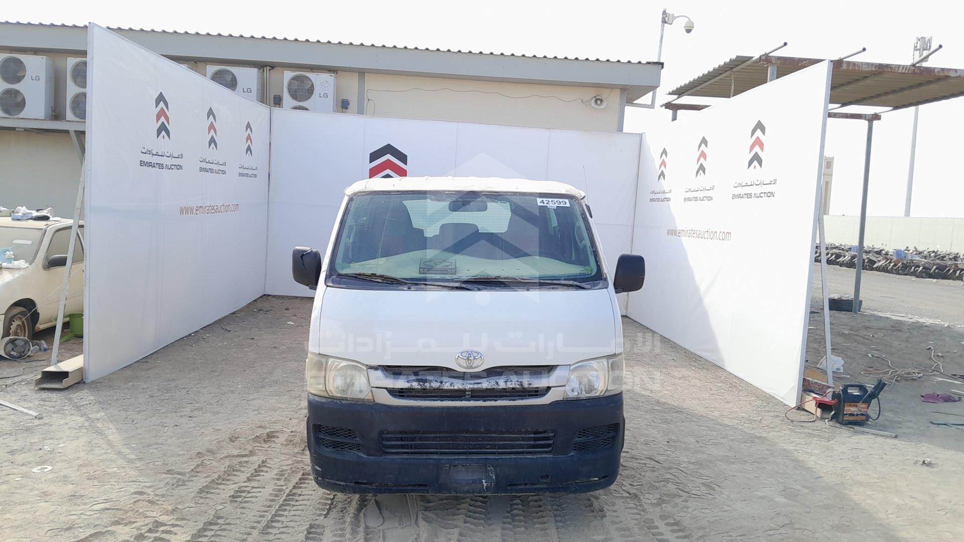 2010 TOYOTA HIACE VIN: JTGJX02P2A0029093