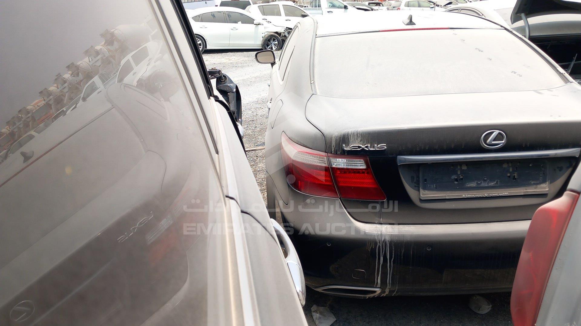 2008 LEXUS LS 460 VIN: JTHGL46F985026957
