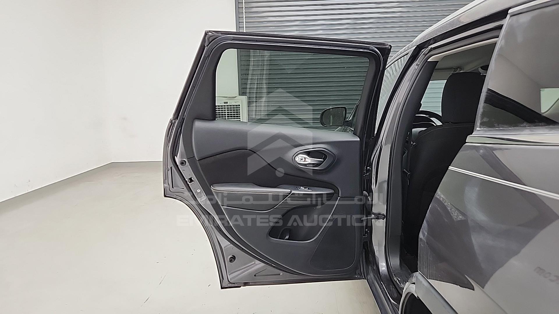 2017 JEEP CHEROKEE VIN: 1C4PJMCS9HW501185