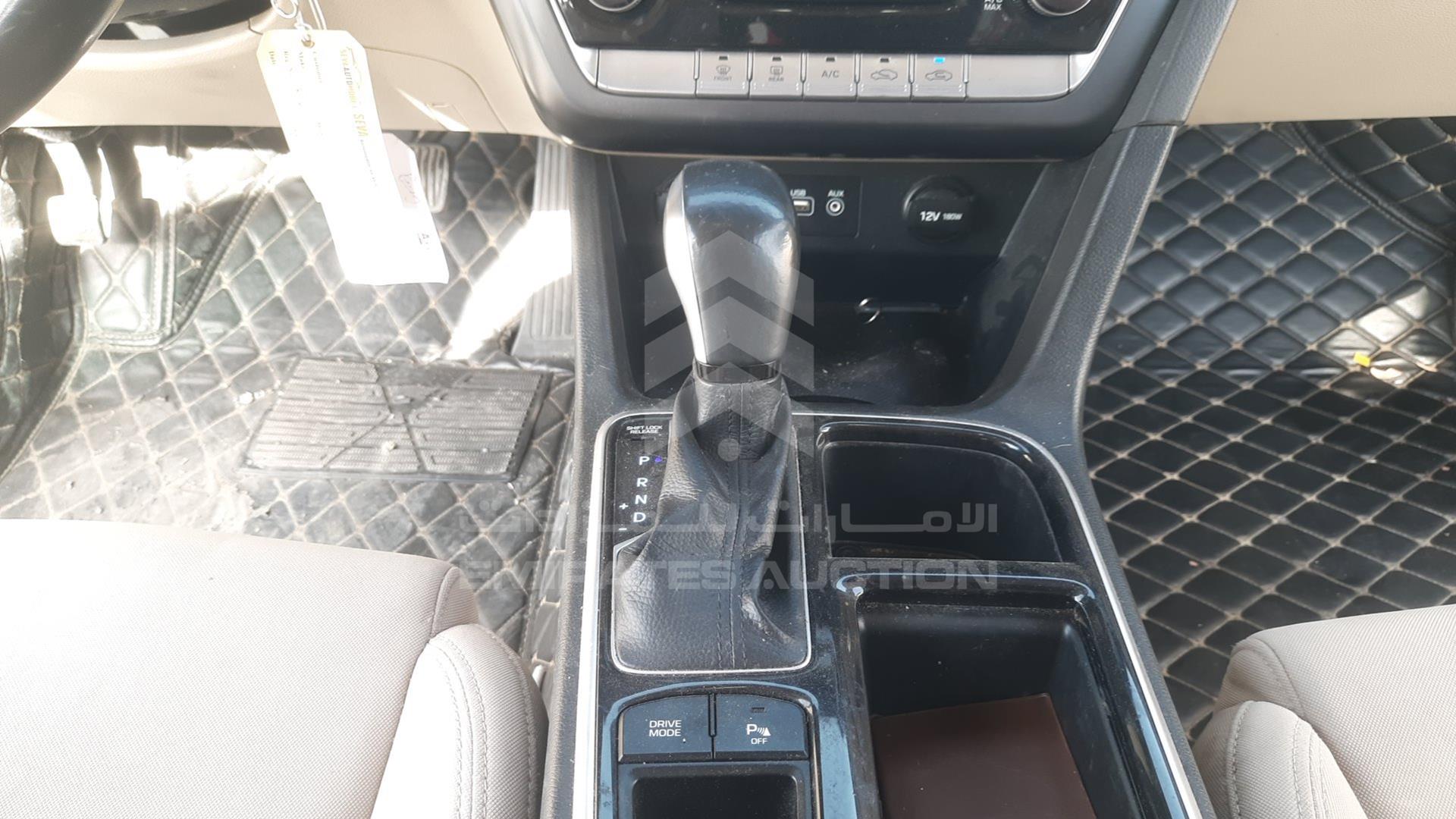 2018 HYUNDAI SONATA VIN: KMHE241G1JA419355