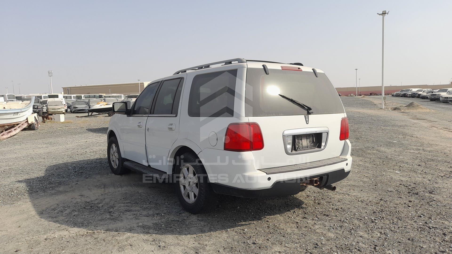 2005 LINCOLN NAVIGATOR VIN: 5LMFU28505LJ23998