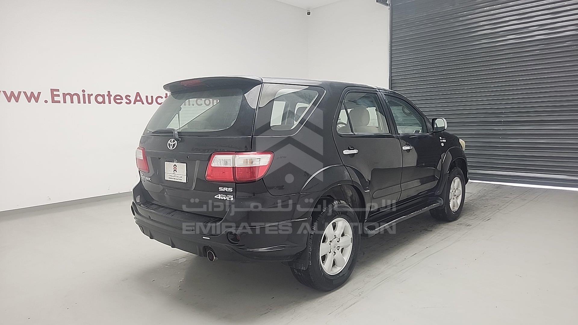 2011 TOYOTA FORTUNER VIN: MHFYX59GXB8018784