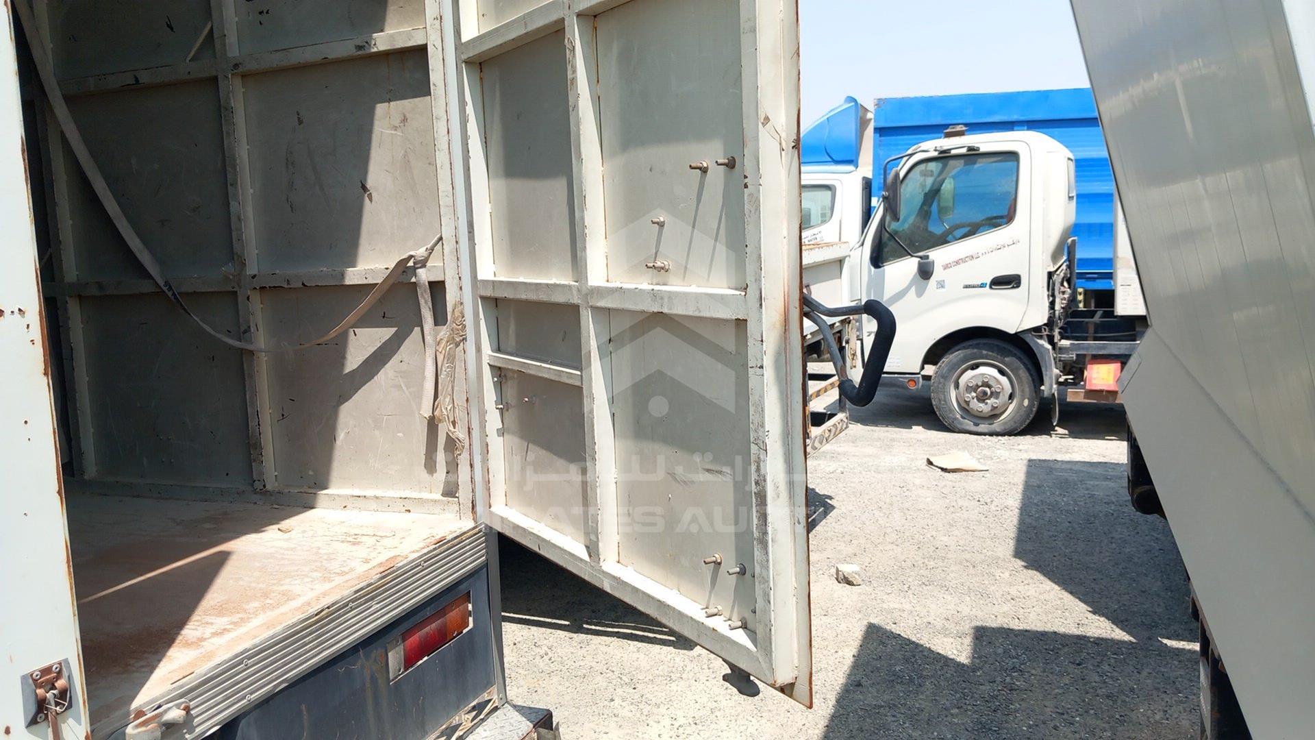 2016 MITSUBISHI CANTER VIN: JL6B6G6P3GK011990