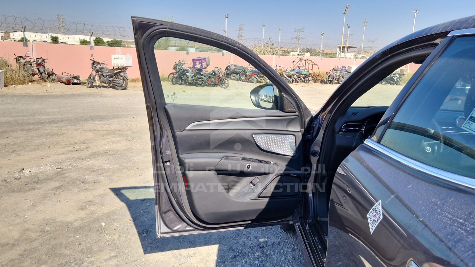 2023 MASERATI GRECALE VIN: ZN6AW82F7P7428425