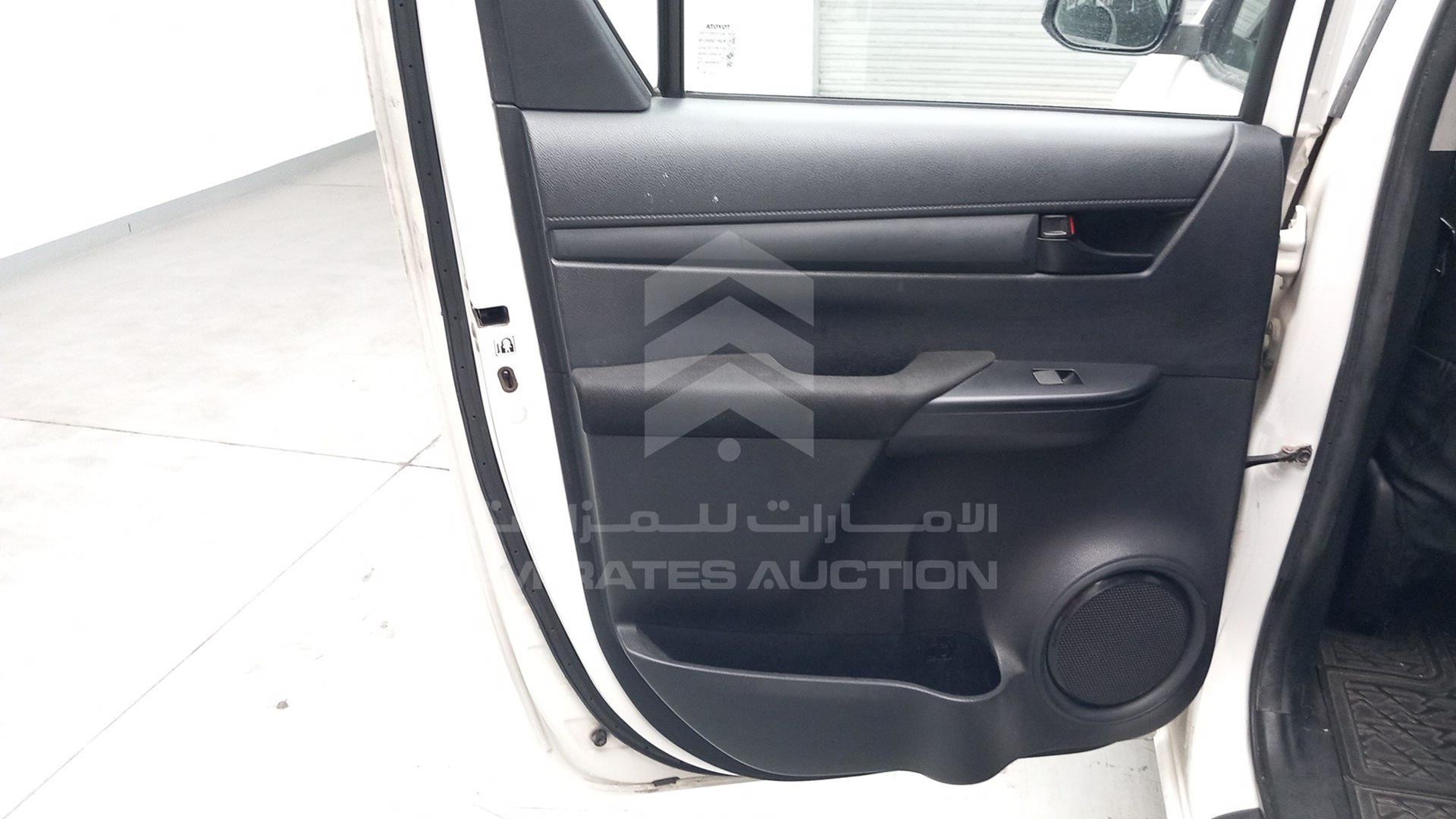 2019 TOYOTA HILUX VIN: MR0JX9CD8K4200219