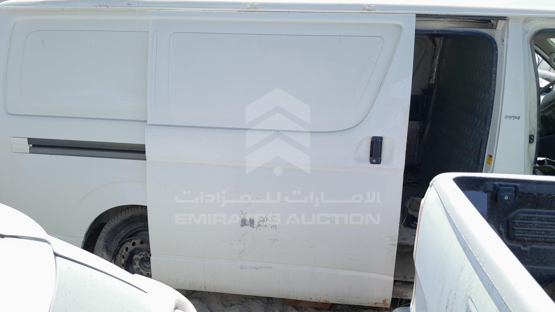 2009 TOYOTA HIACE VIN: JTFHX02P290036589