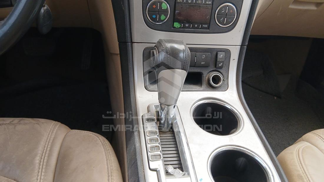 2012 GMC Acadia — Gear View — Photo 17