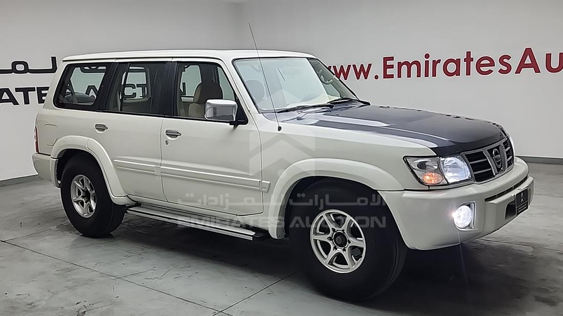 1998 Nissan Patrol — Front Right Angle — Photo 8