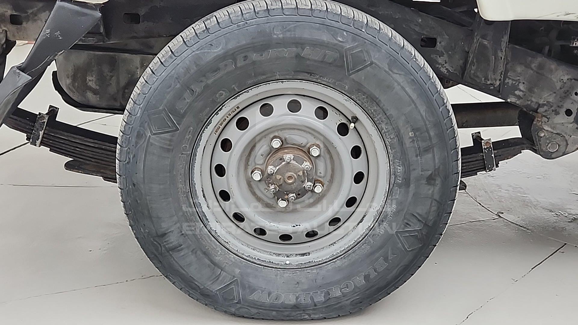 2018 TOYOTA LAND CRUISER VIN: JTFLV73J0J7503183