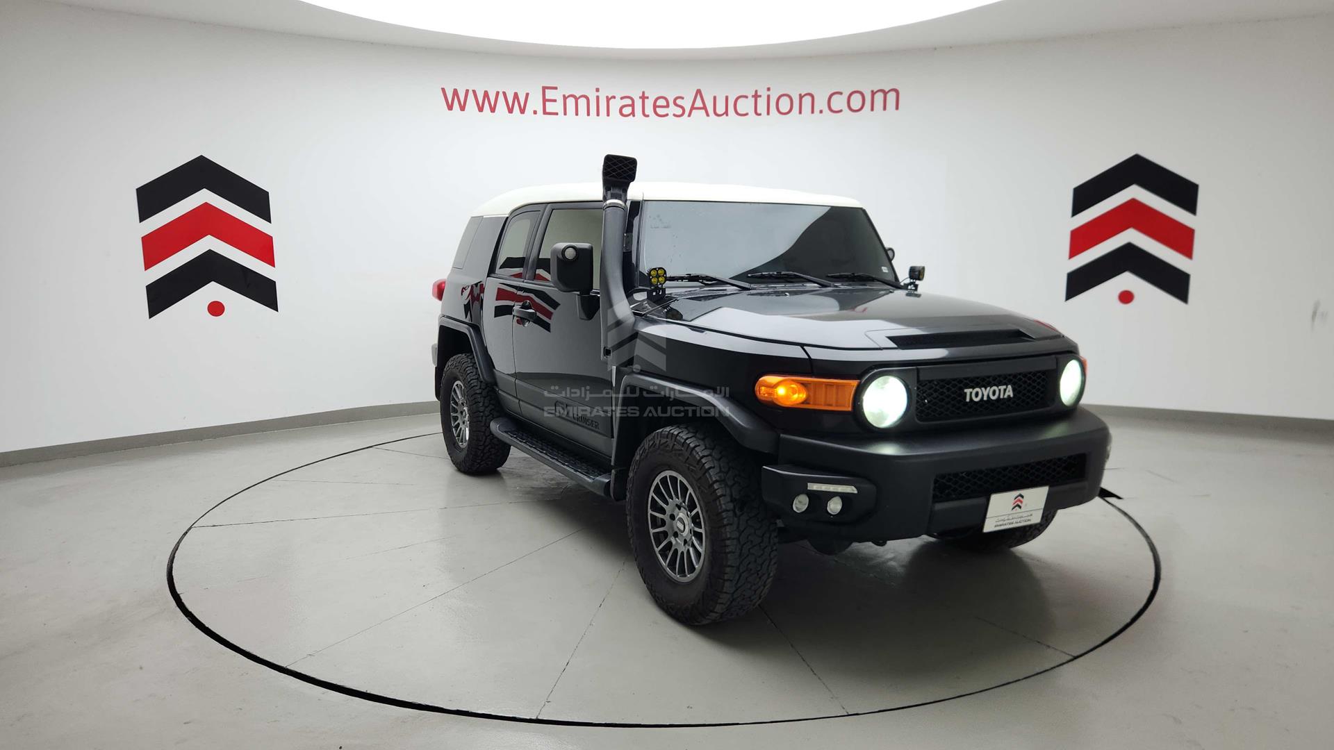 2013 TOYOTA FJ CRUISER VIN: JTEBU11F8DK168738