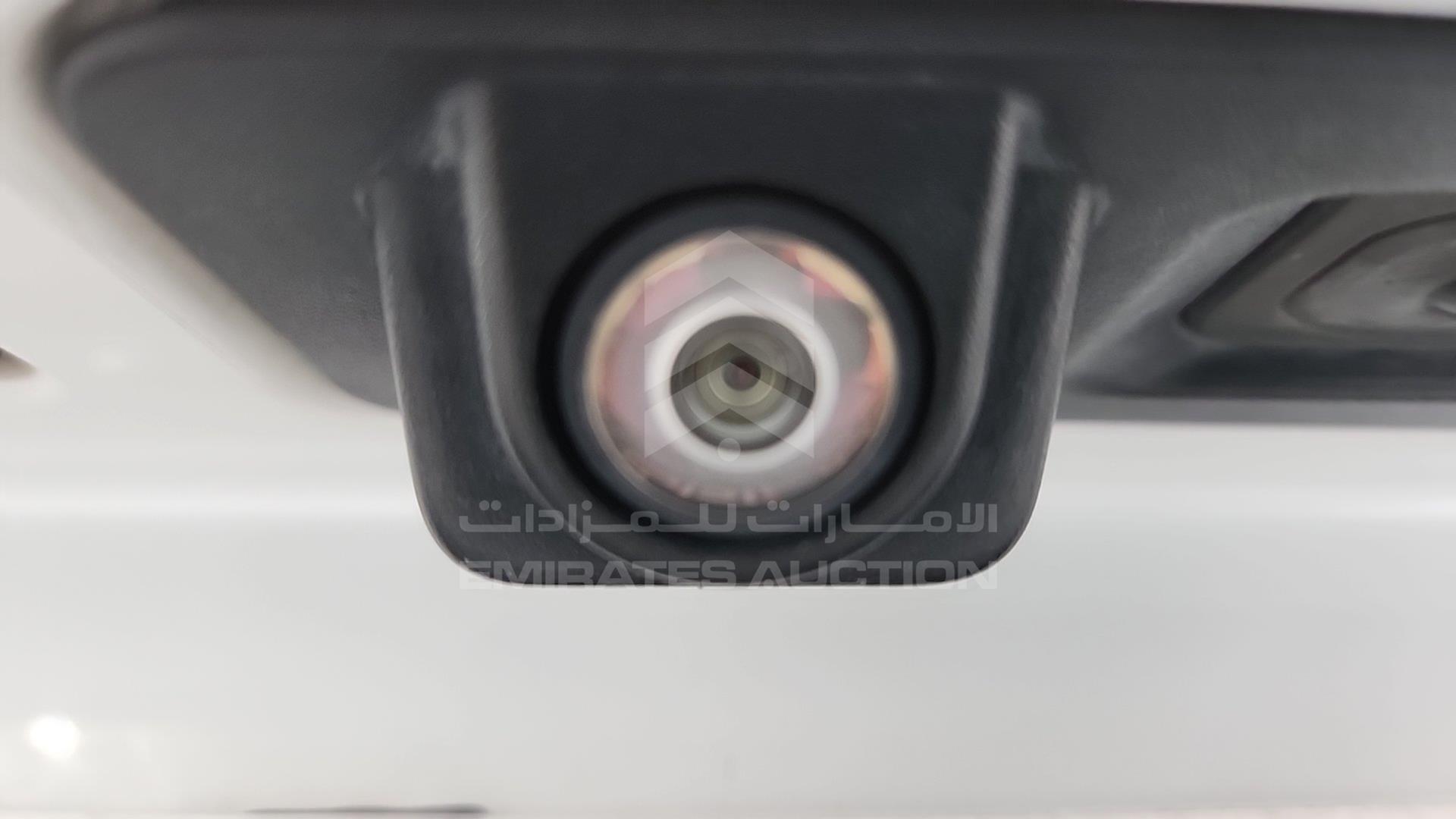 2018 JAGUAR F-PACE VIN: SADCA2BX3JA320008
