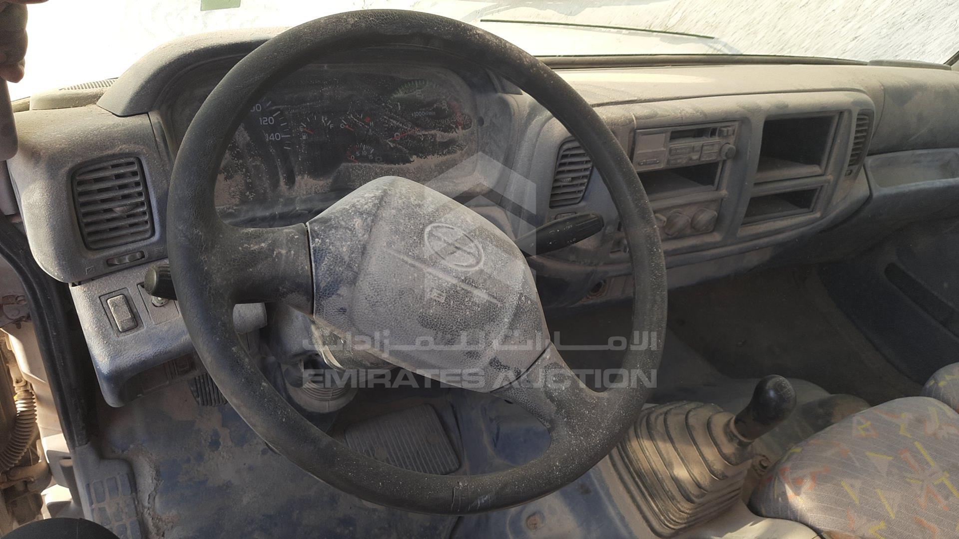 2005 HINO FD - TRUCK VIN: JHDFD1JL951S10545