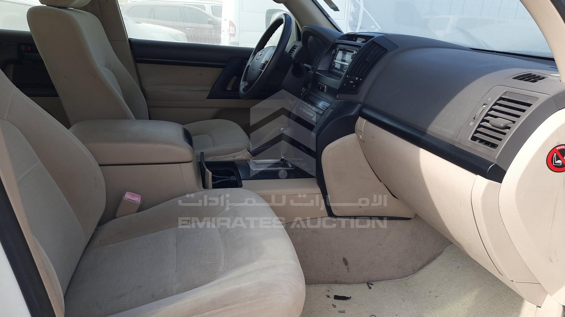 2014 TOYOTA LAND CRUISER VIN: JTMDU09J1E5082705