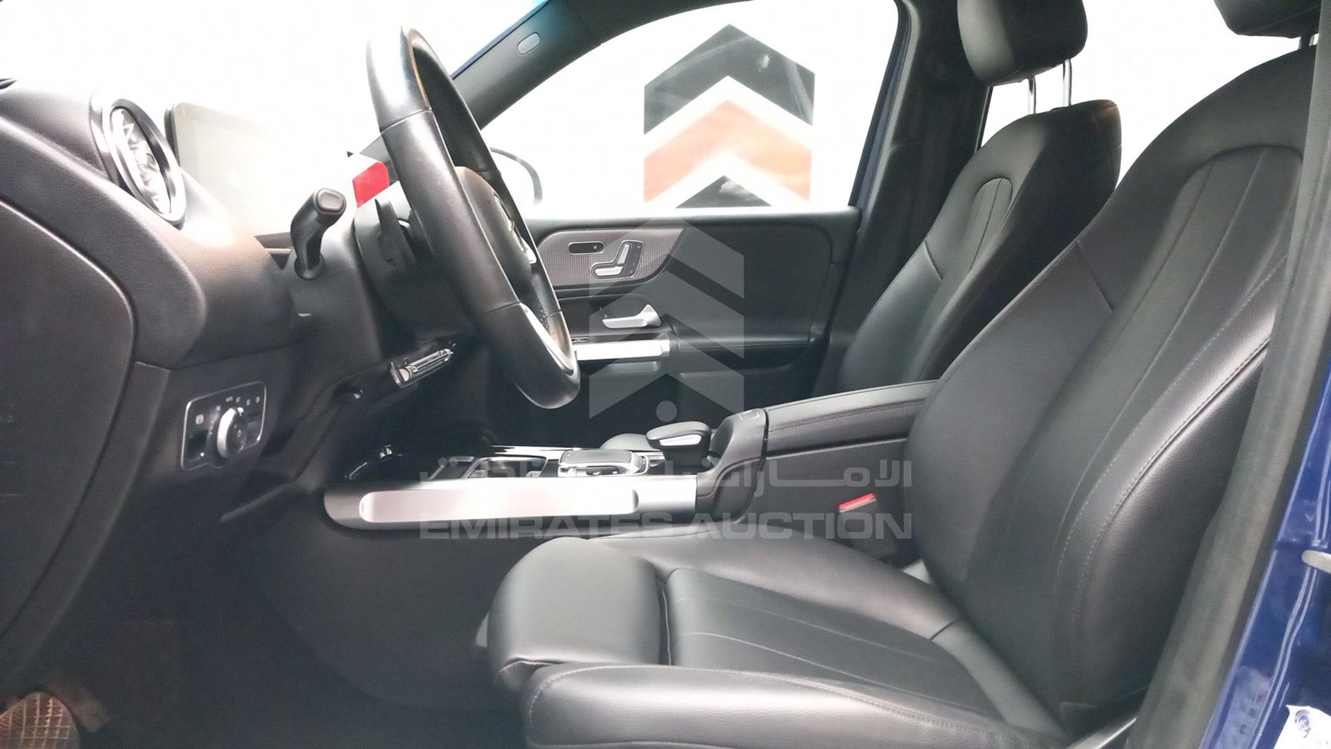 2020 MERCEDES GLB 250 VIN: W1N4M4HB5LW042371