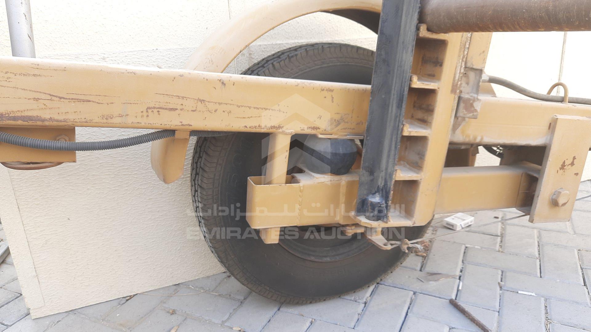 2019 TRAILER LOCAL VIN: D083084DXBTRAILER
