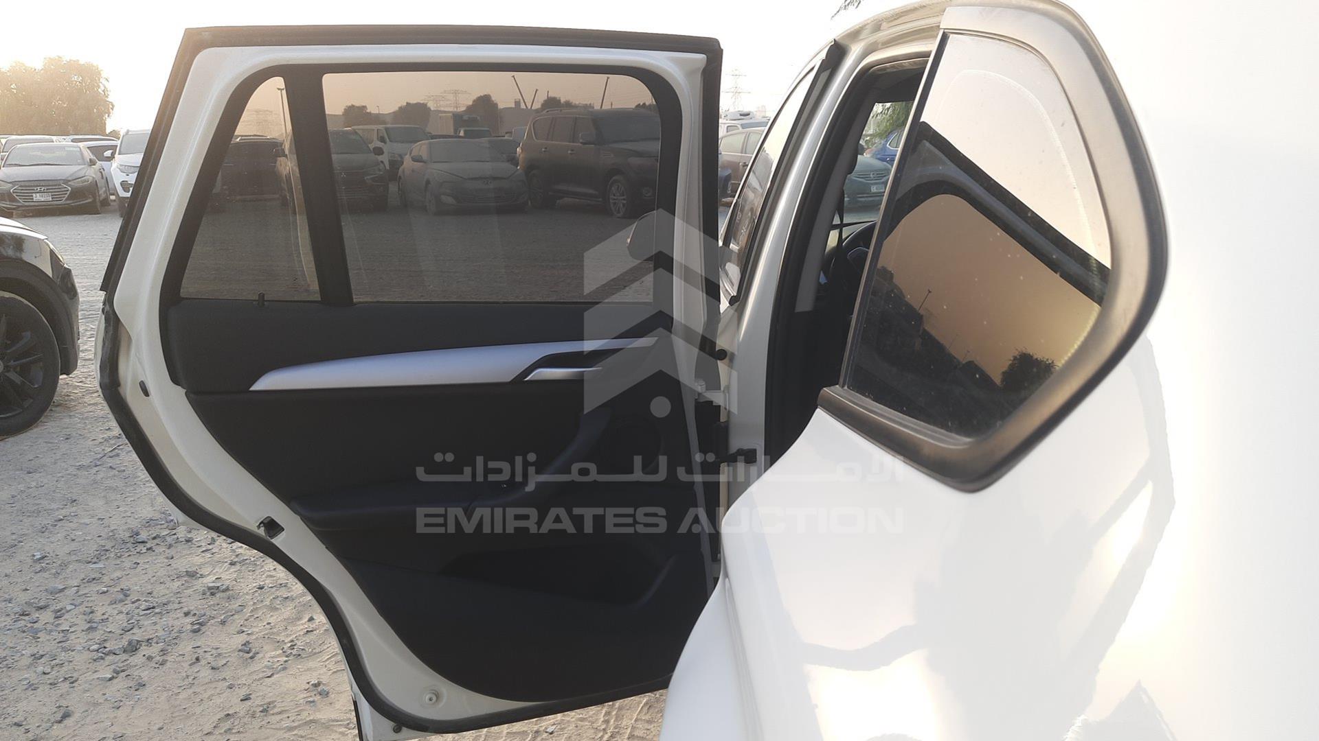 2019 BMW X1 VIN: WBAJG3A0XK3H20813