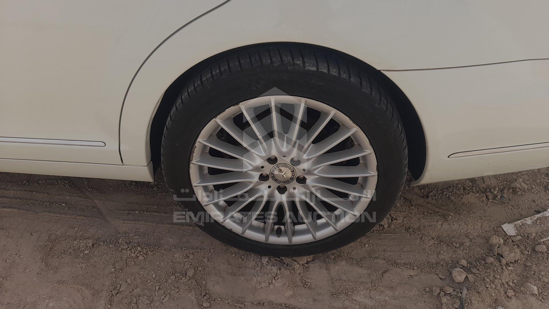 2012 MERCEDES S 300 VIN: WDDNG5EB2CA429041