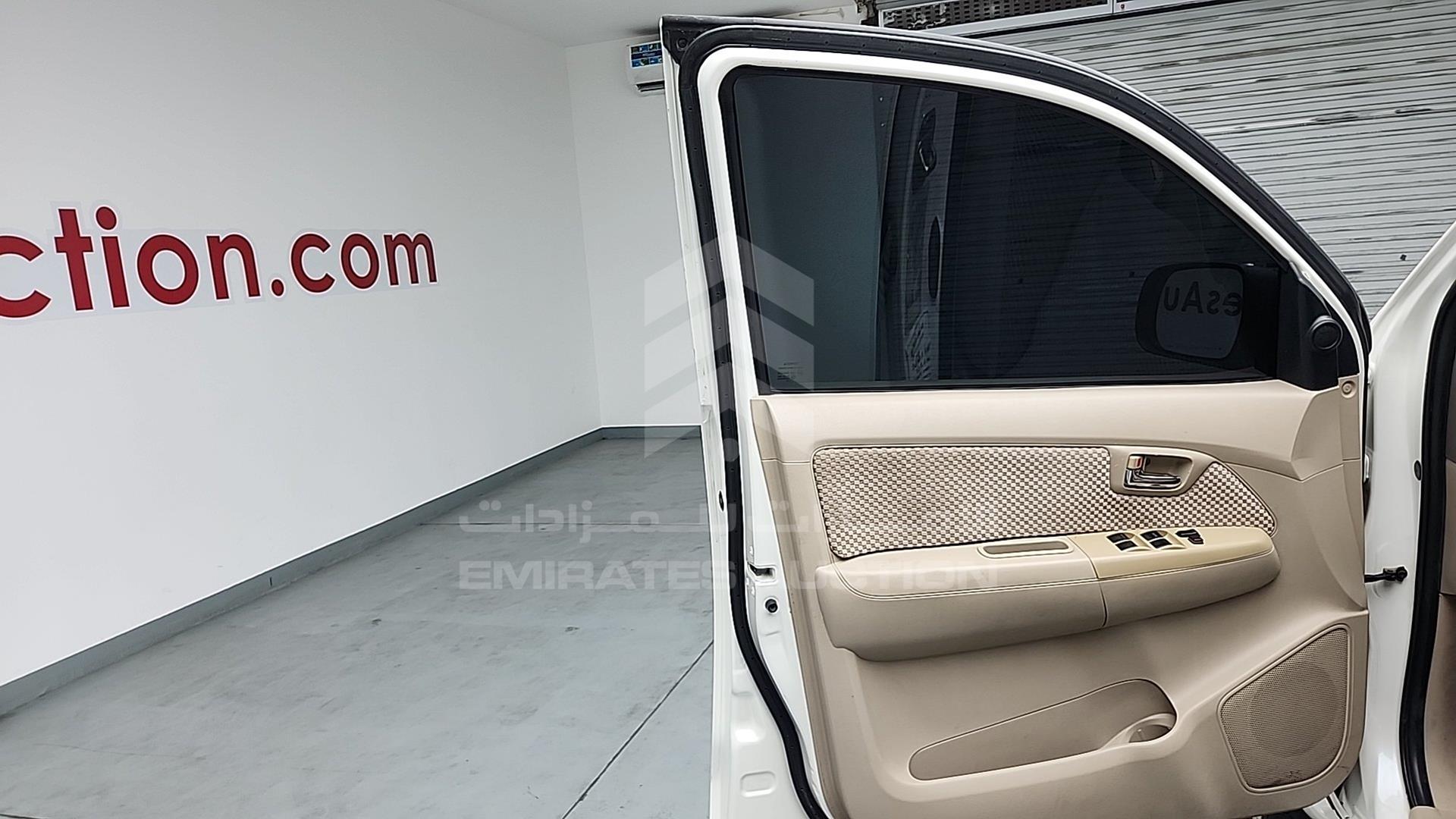 2007 TOYOTA FORTUNER VIN: MHFYX59G078002875