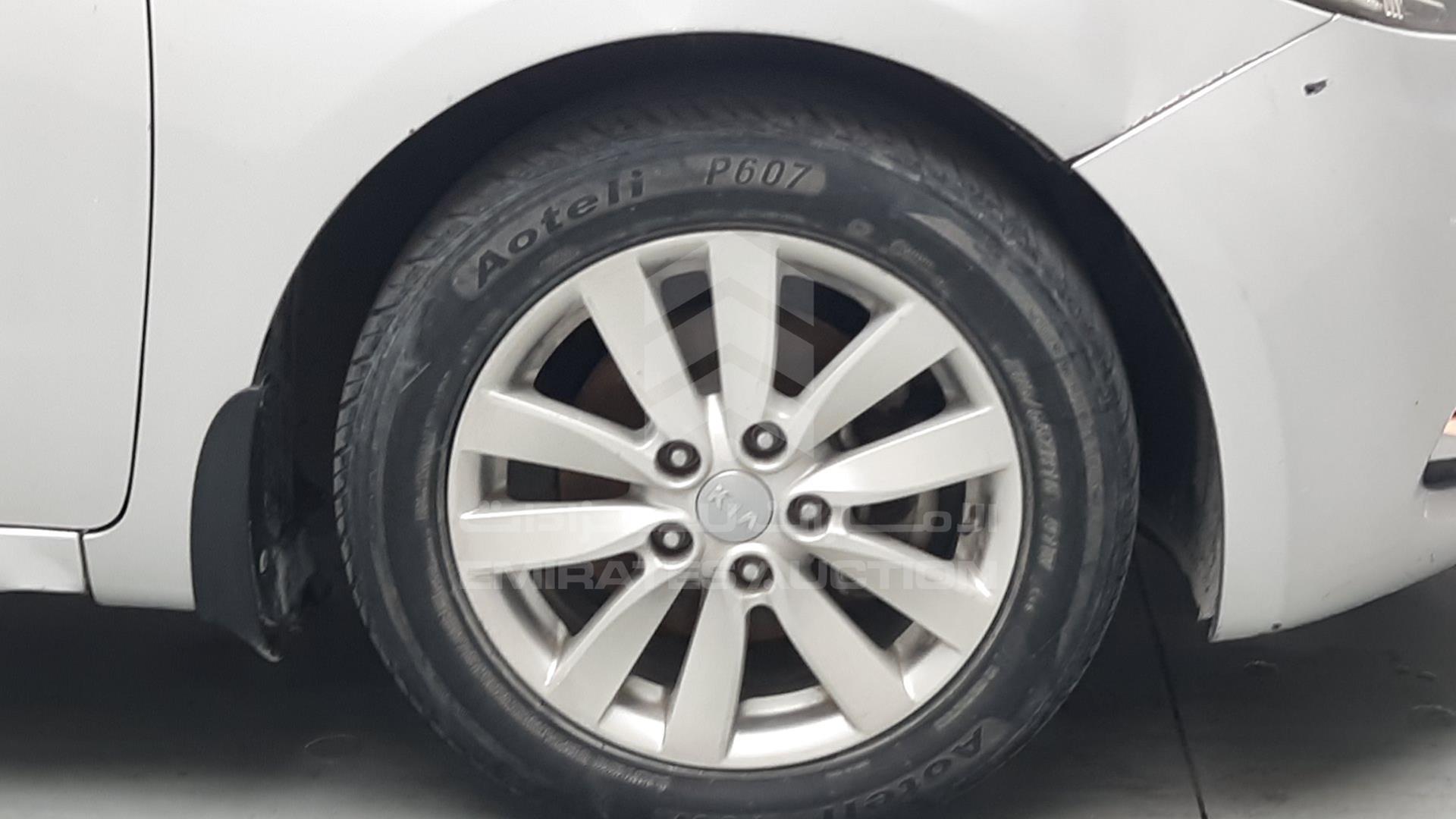 2014 KIA CERATO VIN: KNAFX4113E5172678