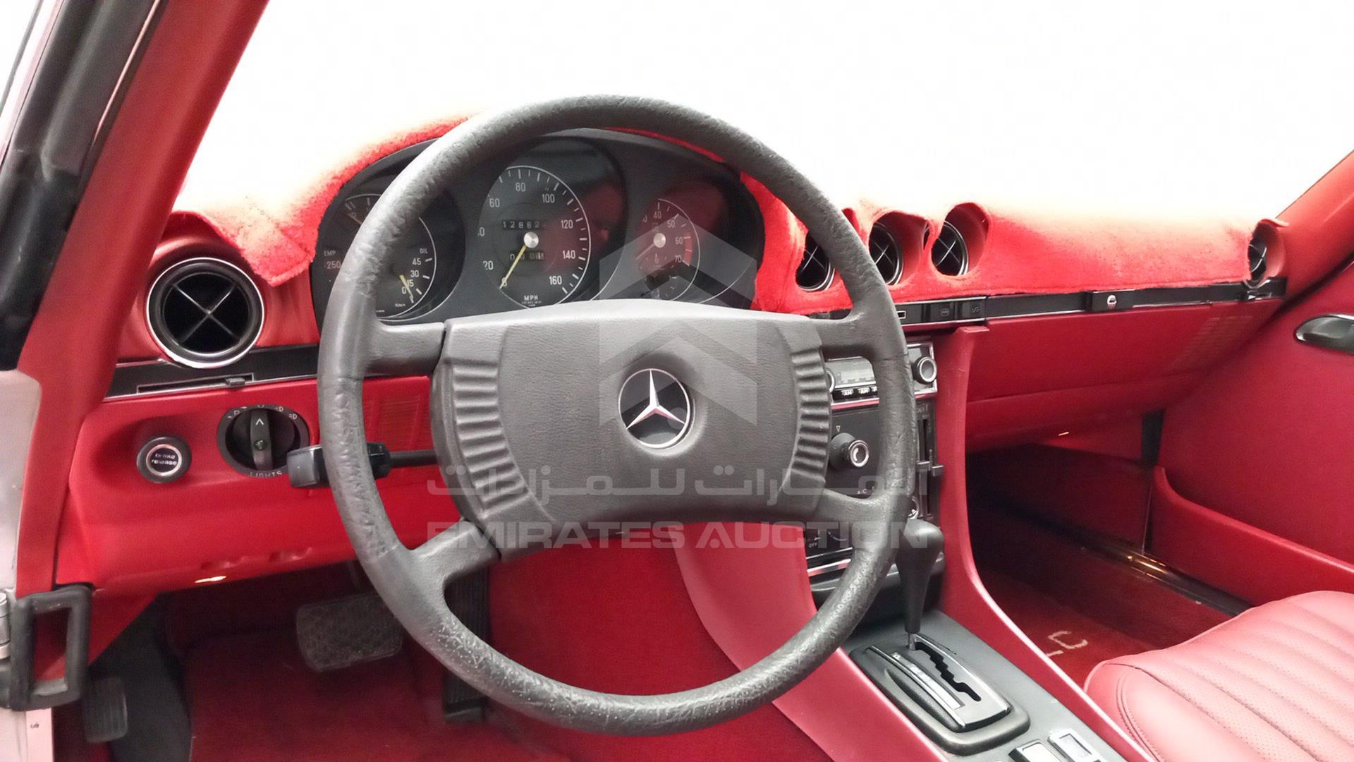 1975 MERCEDES SLC 450 VIN: 10702412011063