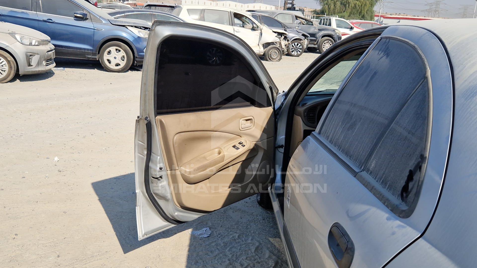 2011 NISSAN SUNNY VIN: JN1FN61C3BW209081