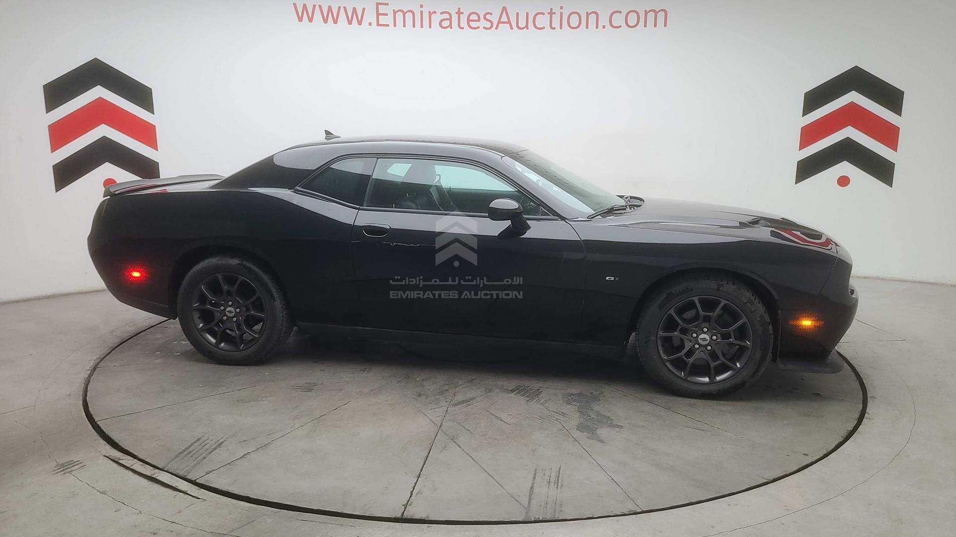 2018 DODGE CHALLENGER VIN: 2C3CDZGG1JH120724