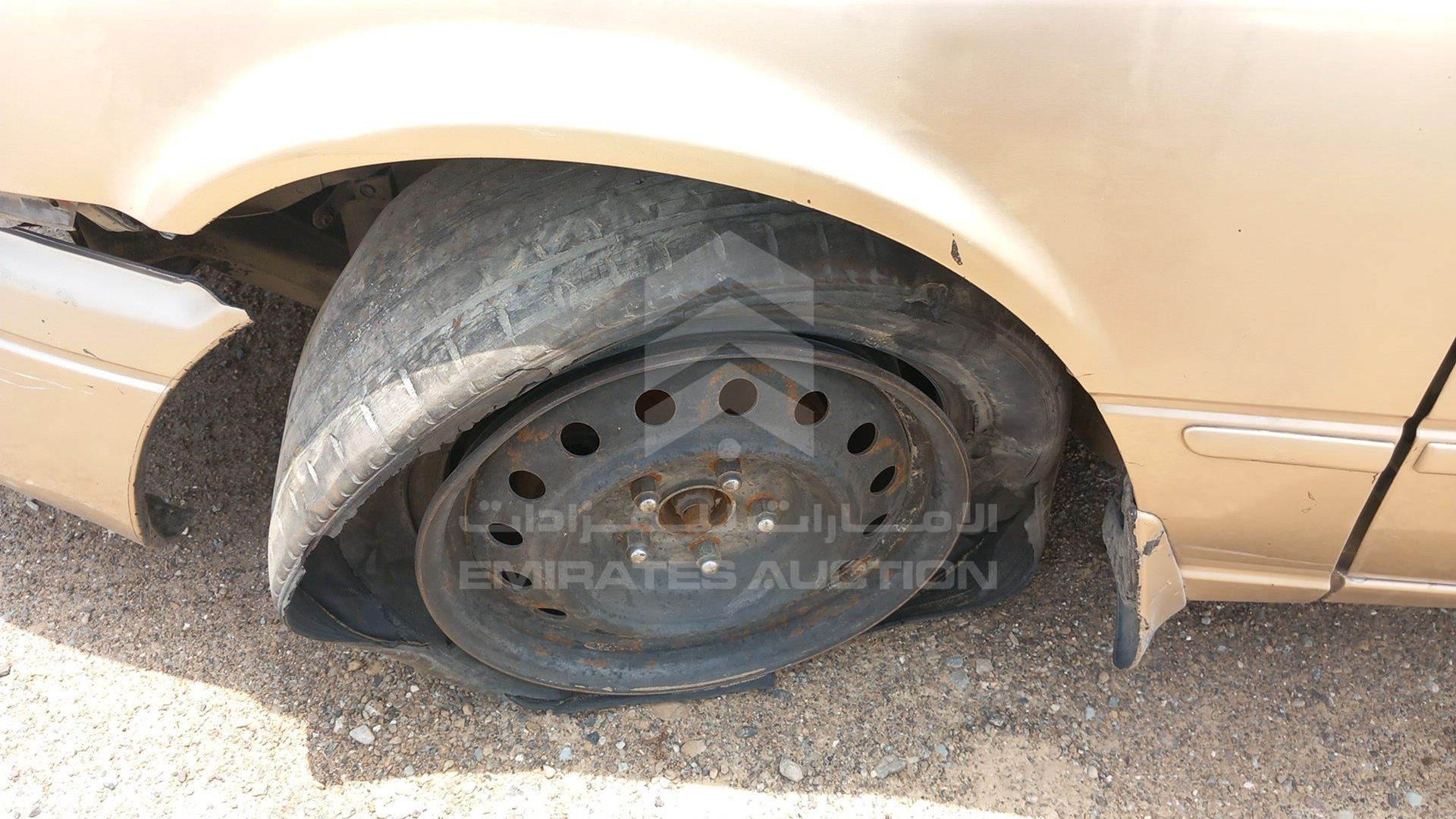 1998 TOYOTA CAMRY VIN: JT2BG22K5W0135488