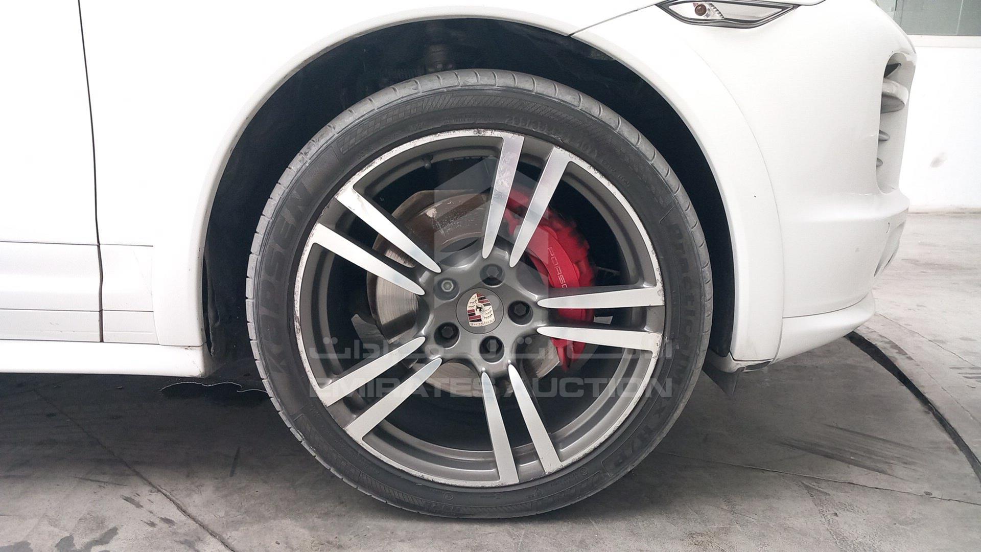 2013 PORSCHE CAYENNE VIN: WP1ZZZ92ZDLA71912