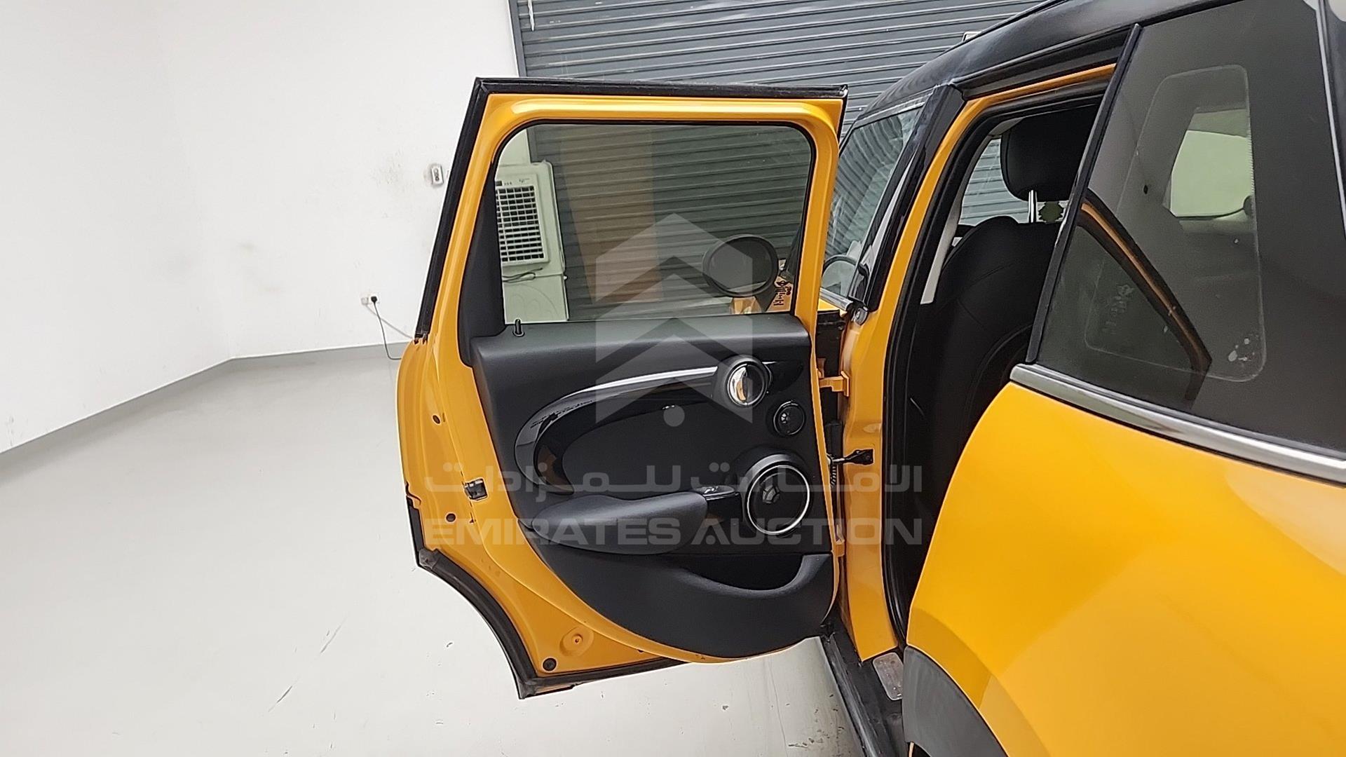 2015 MINI COOPER VIN: WMWXU3C5XFT892192