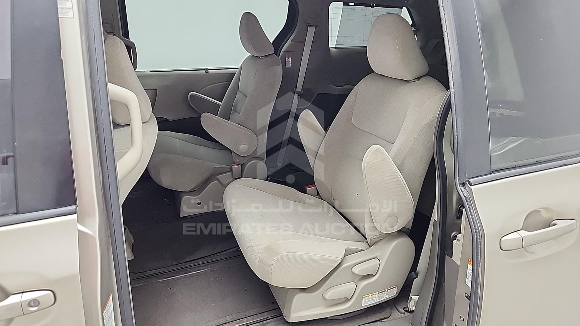 2015 TOYOTA SIENNA VIN: 5TDJK3DC1FS094786