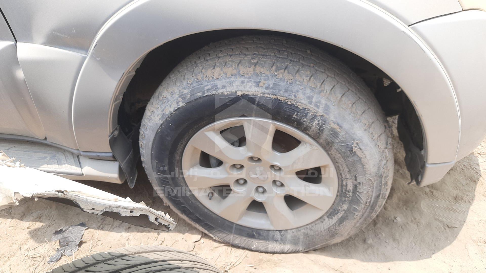 2013 MITSUBISHI PAJERO VIN: JMYLRV95WDJ708321