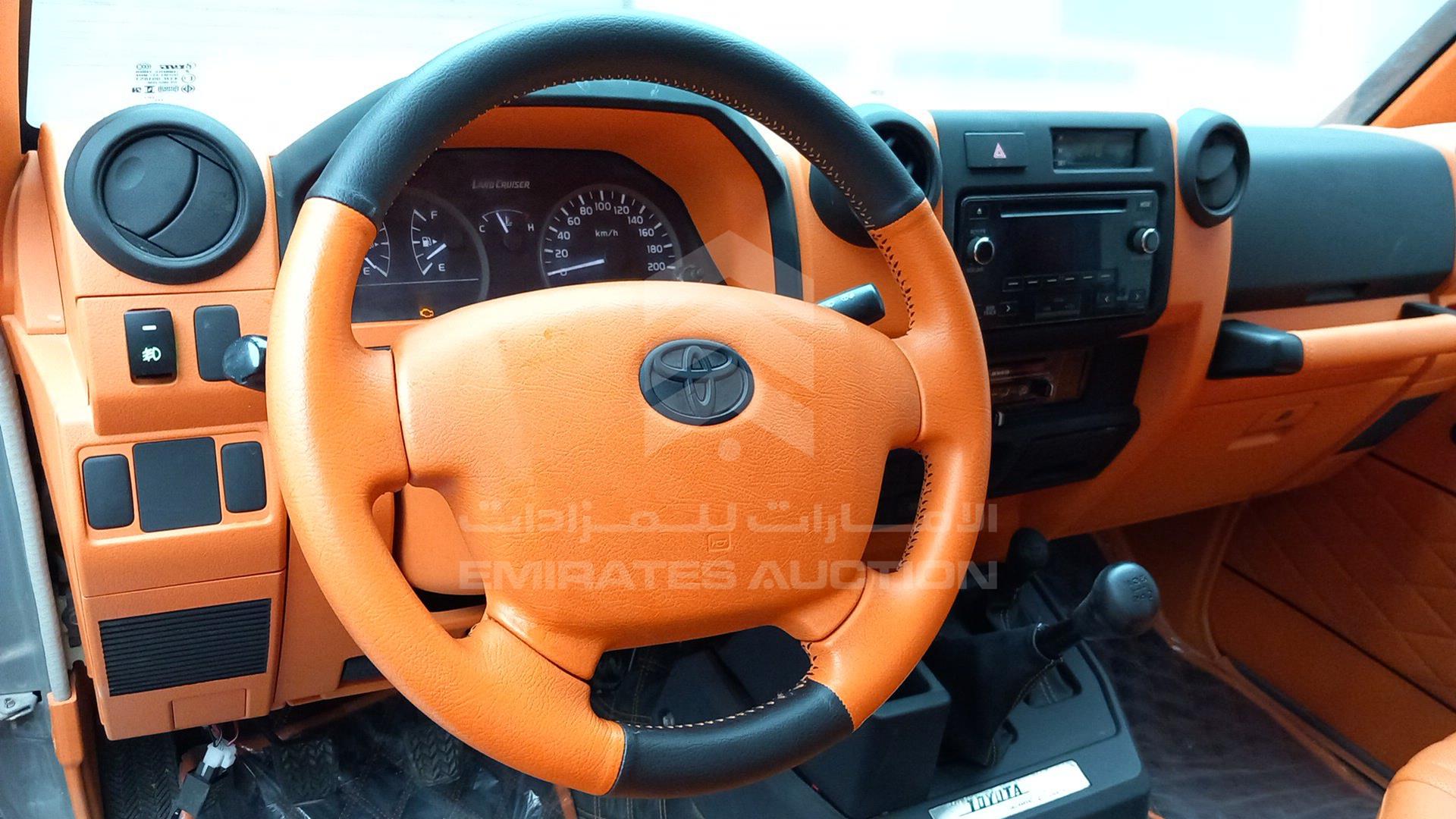 2016 TOYOTA LAND CRUISER VIN: JTFLU71J2G7037416