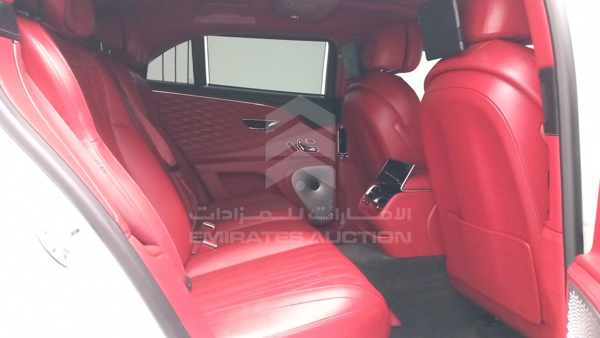 2020 BENTLEY FLYING SPUR VIN: 5CBBA5ZG1LC083849