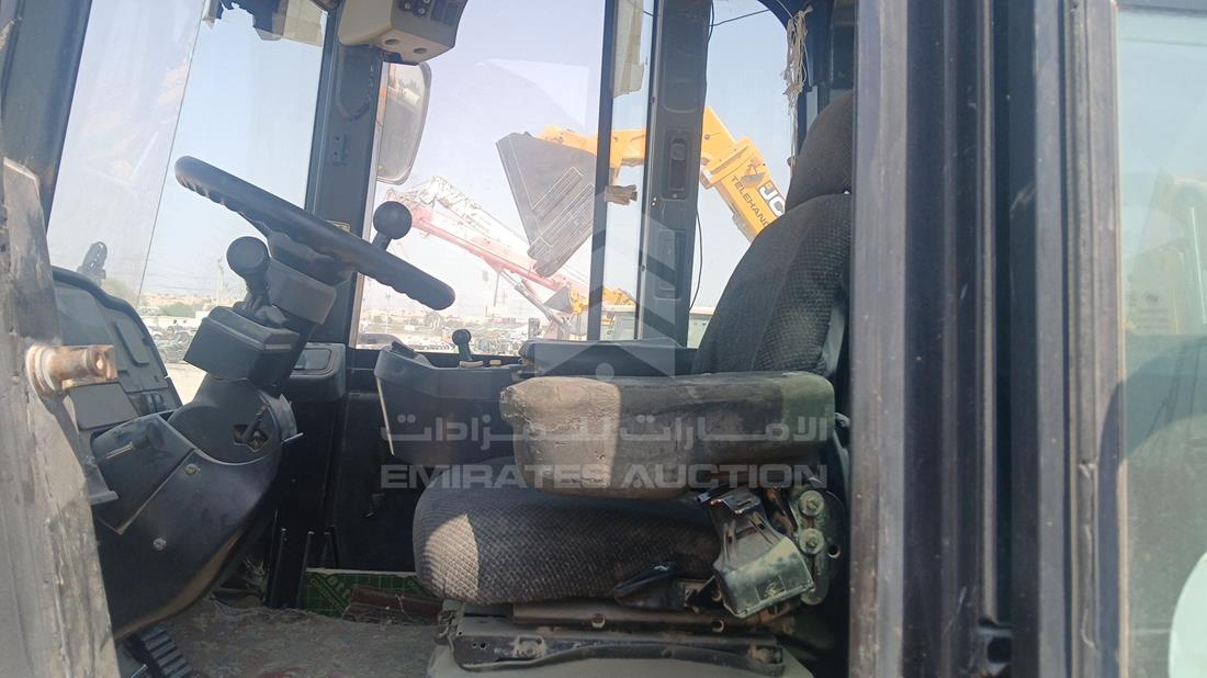 2013 Caterpillar 950H — Front Left Driver Seat View — Photo 14