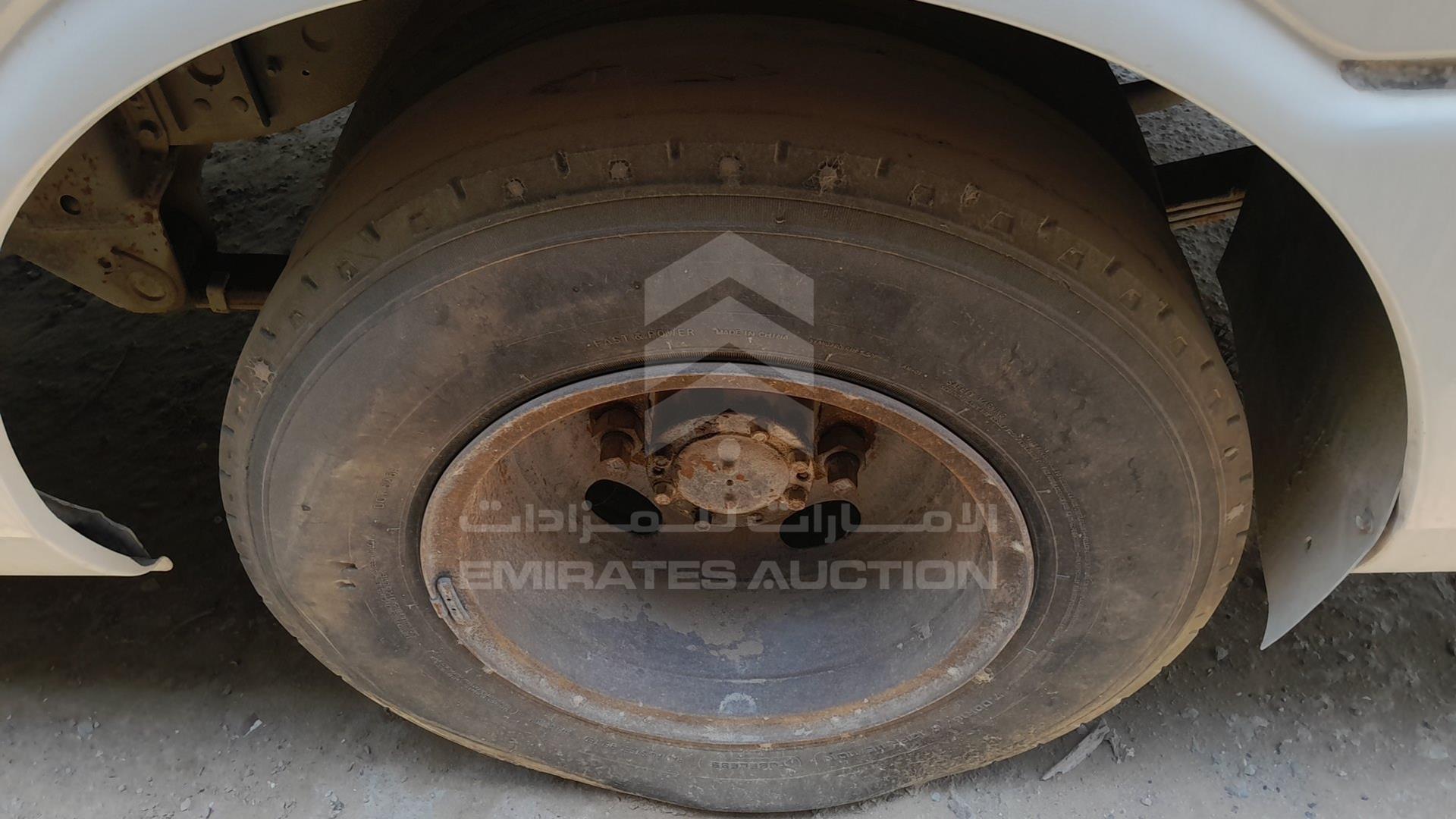2005 MITSUBISHI ROSA VIN: JL5B3J6P15PD01674