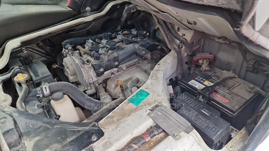 2015 Nissan Urvan — Engine Bay — Photo 22