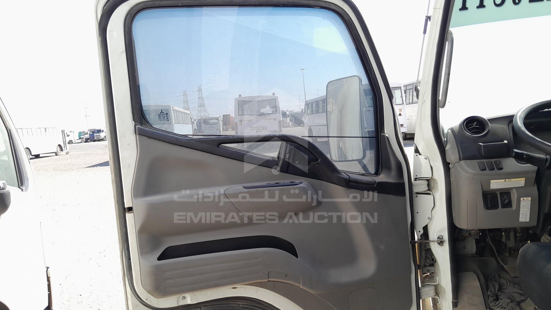 2021 MITSUBISHI FUSO VIN: JL6BDG6A0MK001351