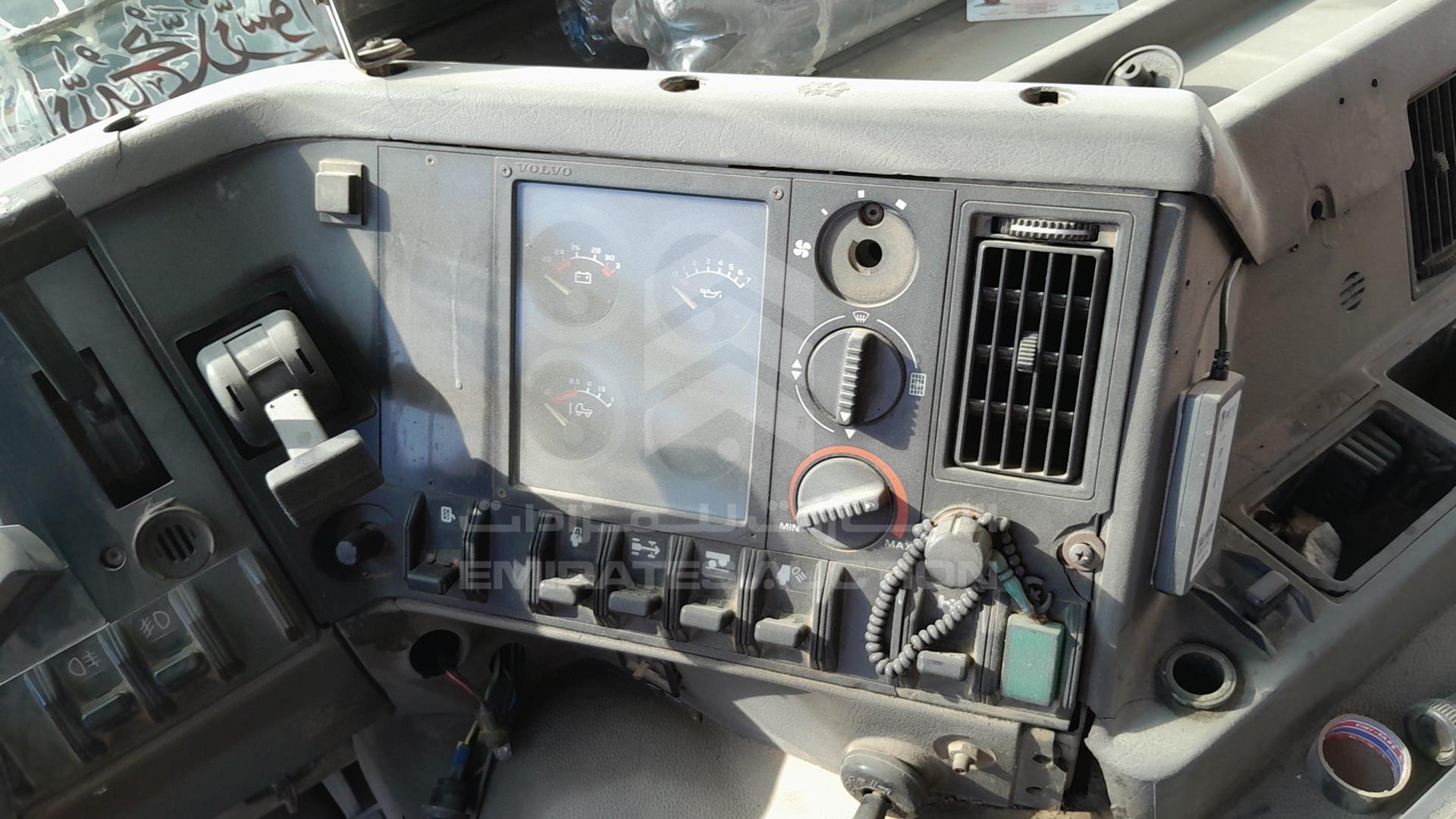 1996 VOLVO --- VIN: YV2F5A6C8TC754095