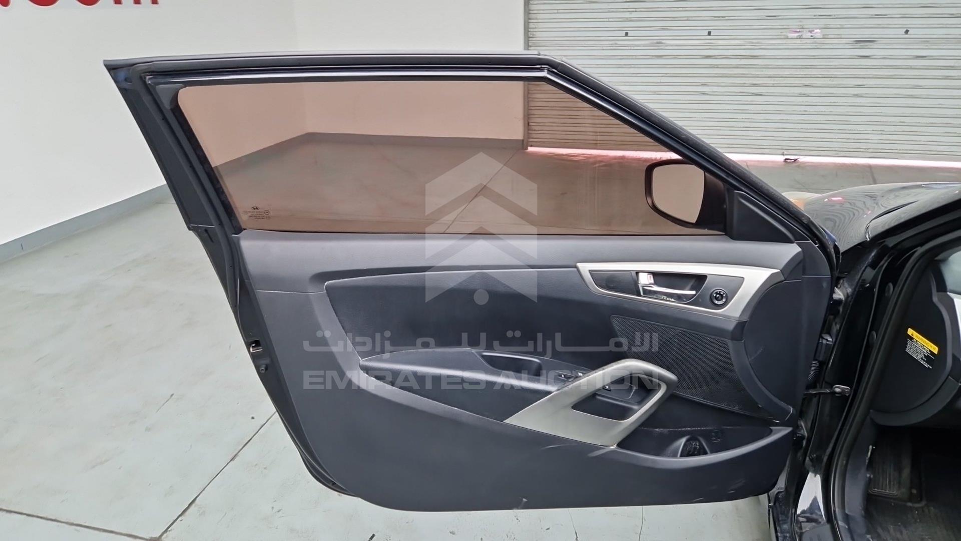 2013 HYUNDAI VELOSTER VIN: KMHTC6AD1DU111790