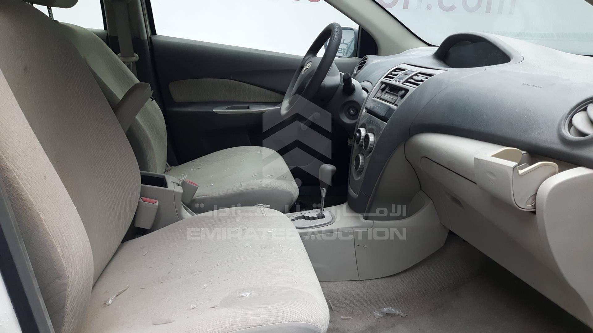 2010 TOYOTA YARIS VIN: JTDBW9232A1188342
