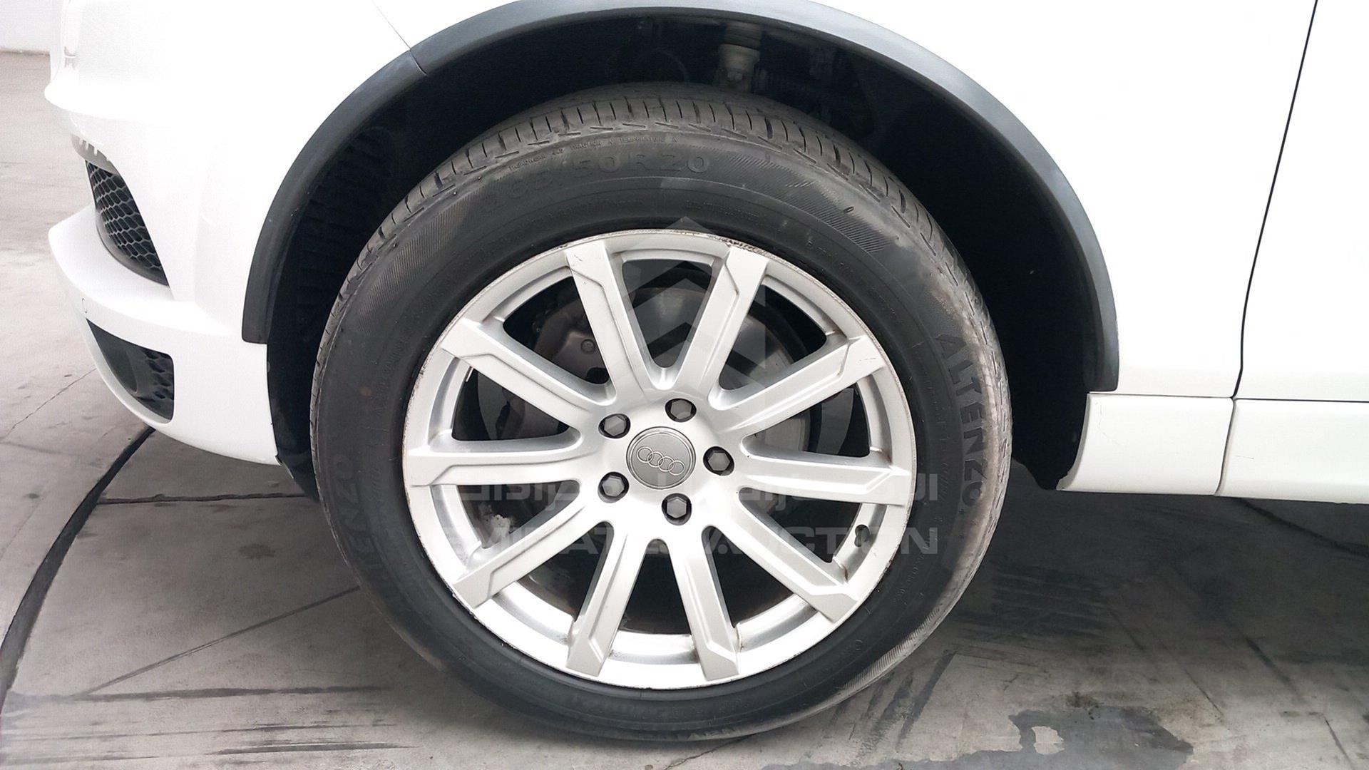 2013 AUDI Q7 VIN: WA1AGDFE2DD004733